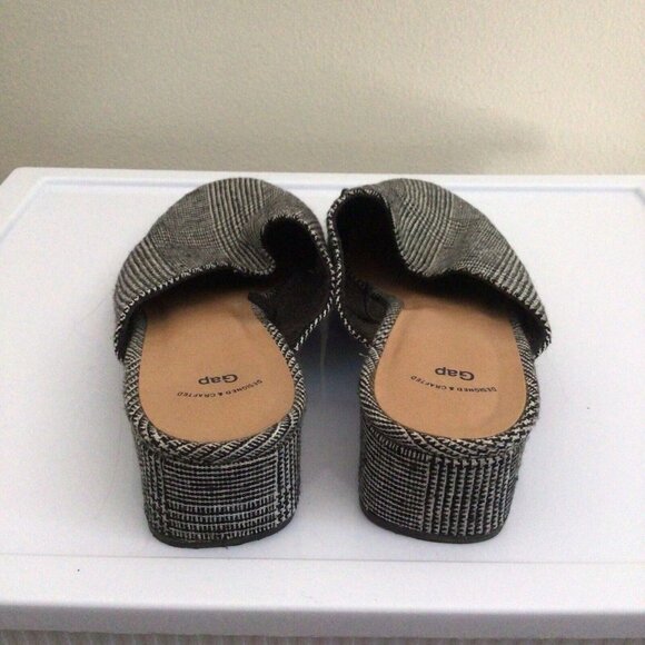 GAP Black and White Mules - Picture 5 of 9